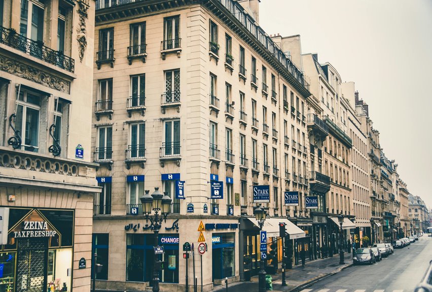 discover hidden city gems
