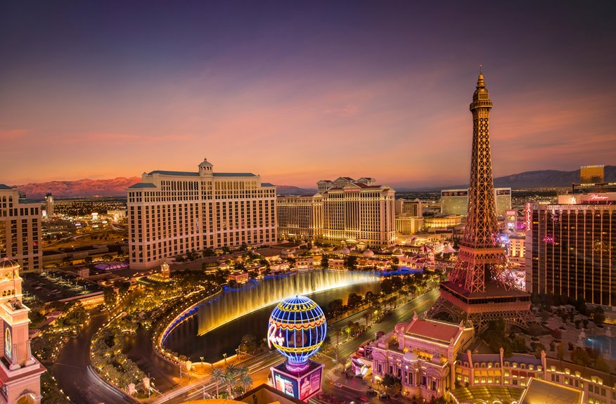 hotels close to landmarks