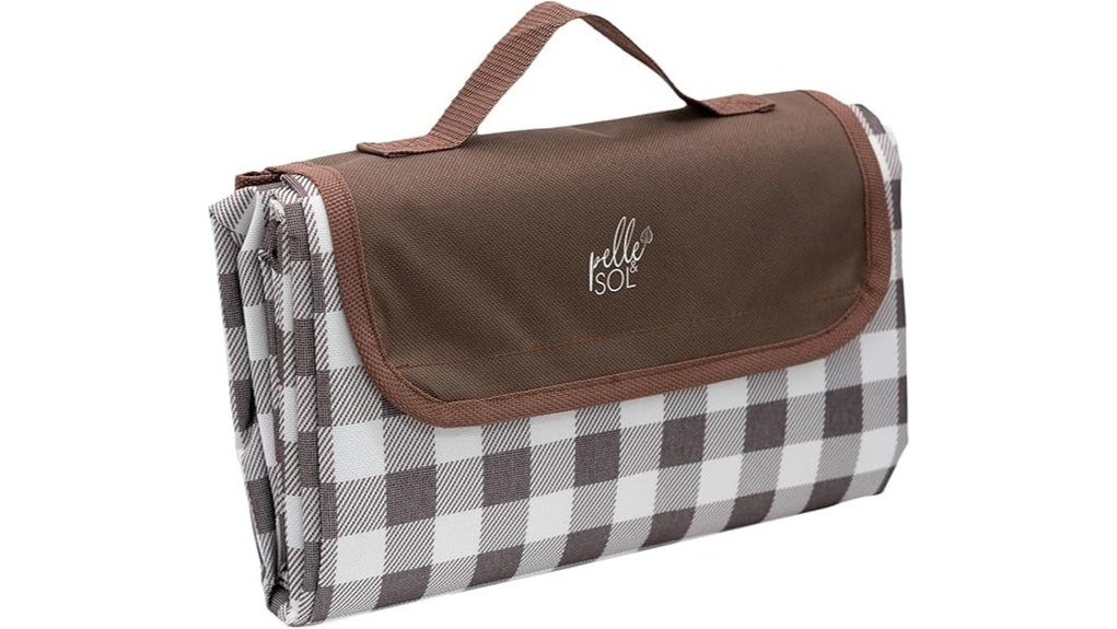 pelle sol picnic blanket